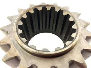 Belarus/MTZ pinion 212 Z = 17 (new gear shift type,1st and reverse gear) (2)